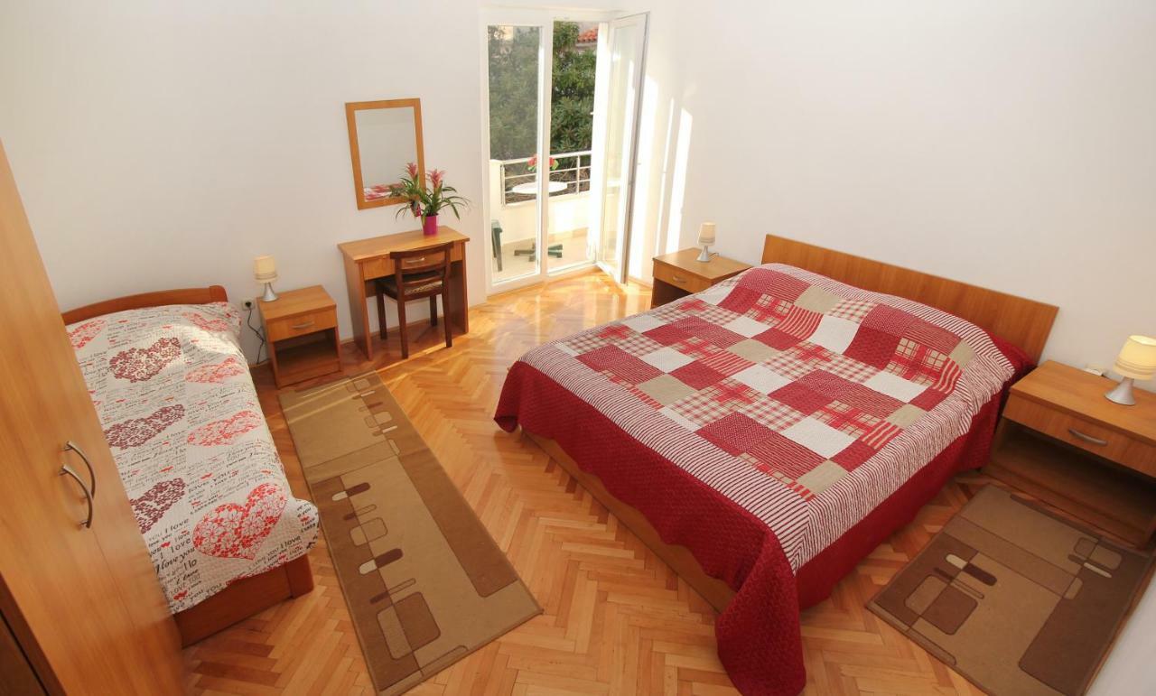 House Vera Baška Voda Esterno foto