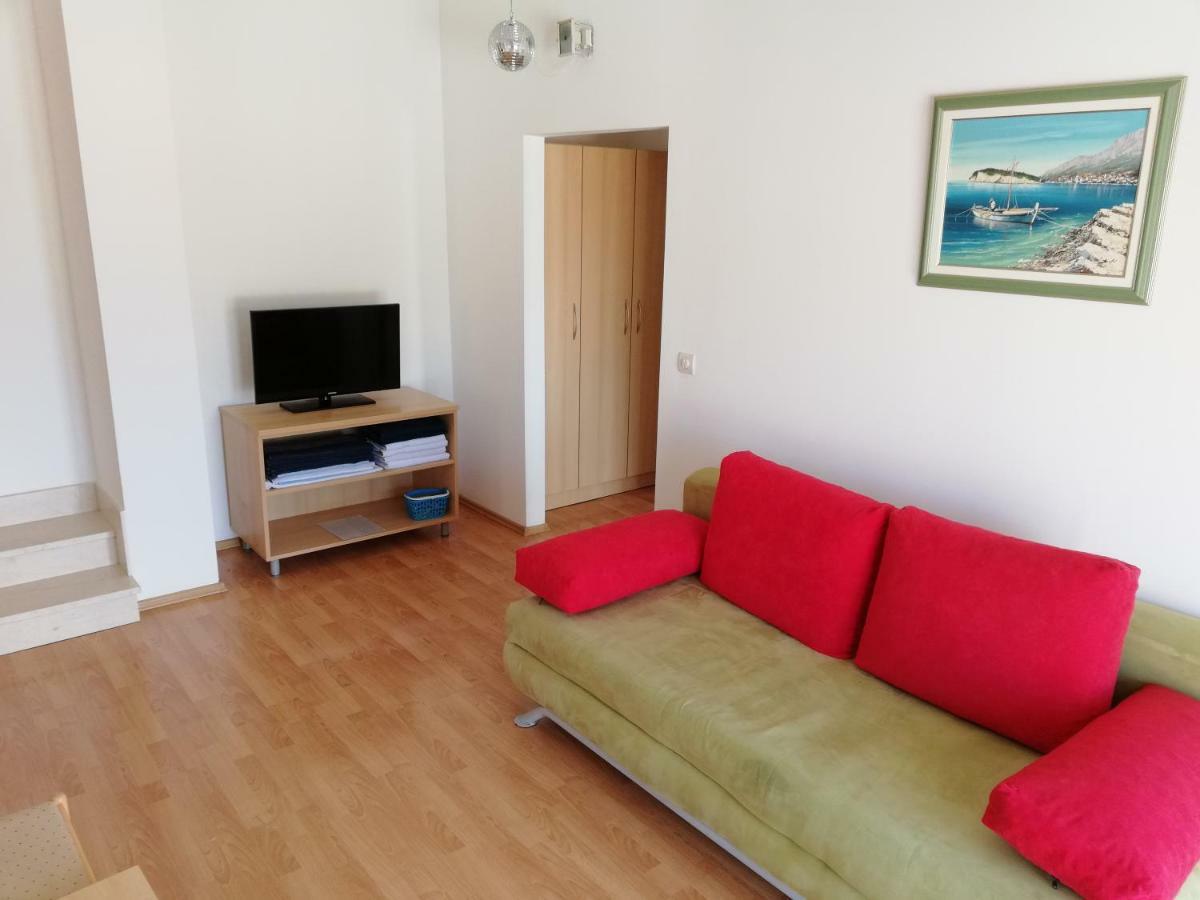 House Vera Baška Voda Esterno foto