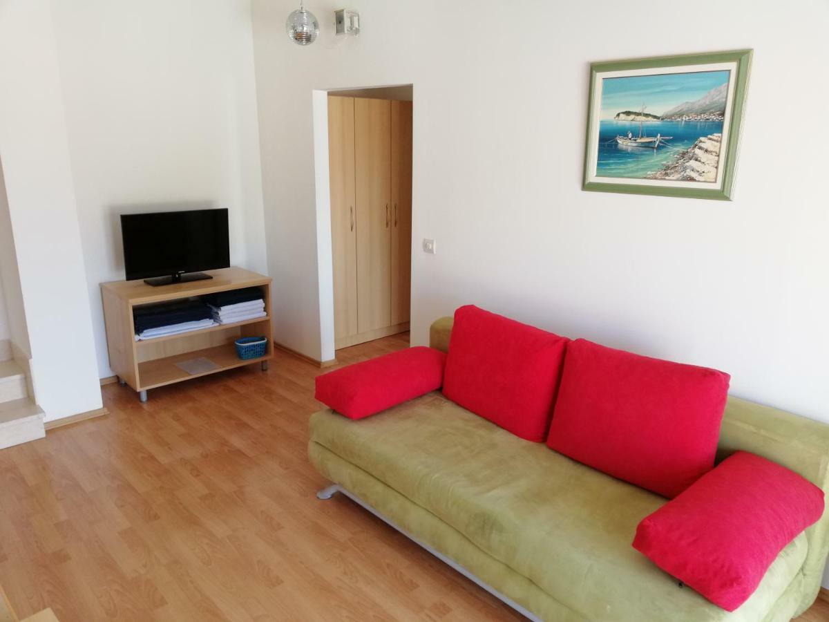 House Vera Baška Voda Esterno foto
