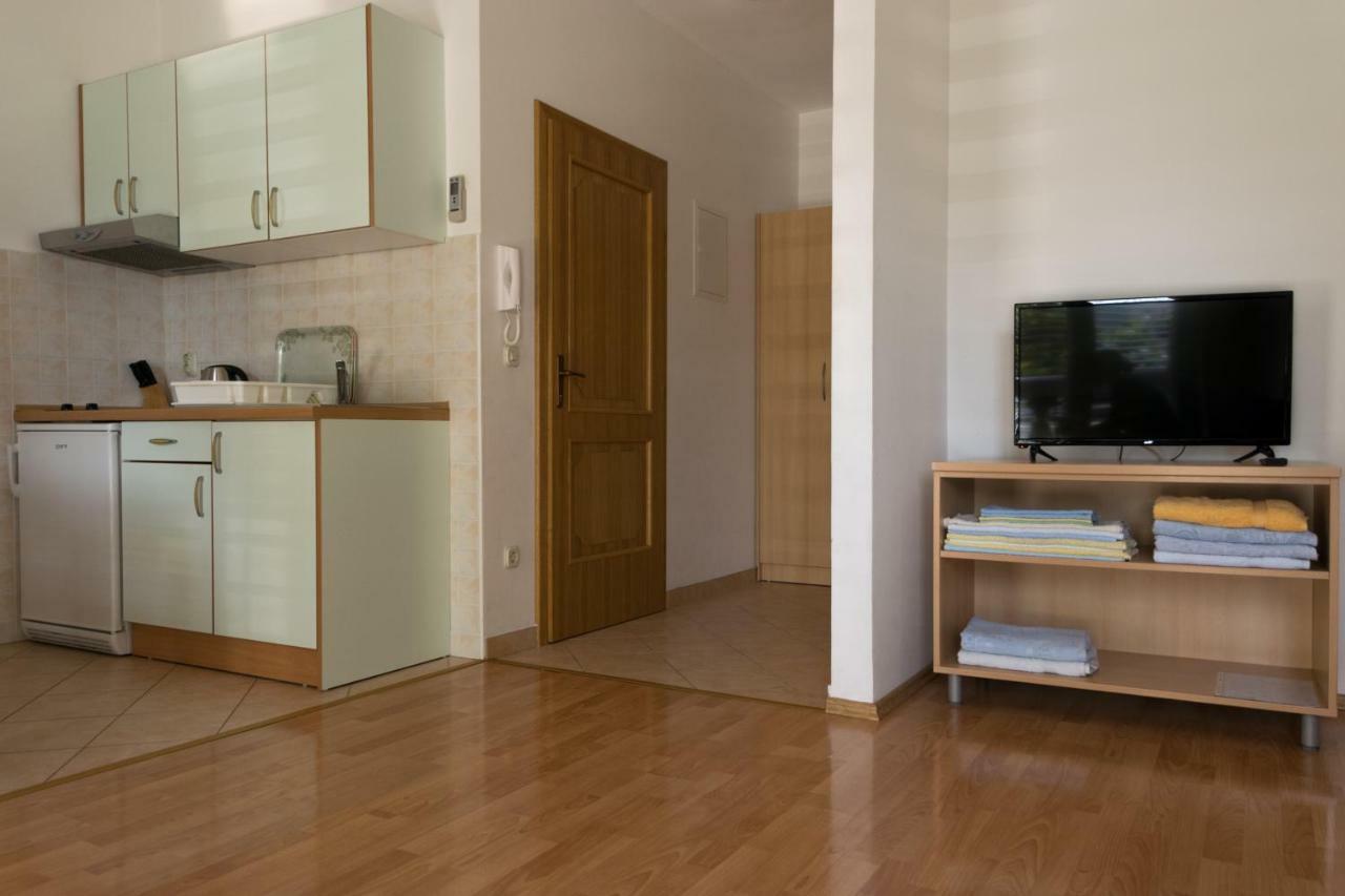House Vera Baška Voda Esterno foto