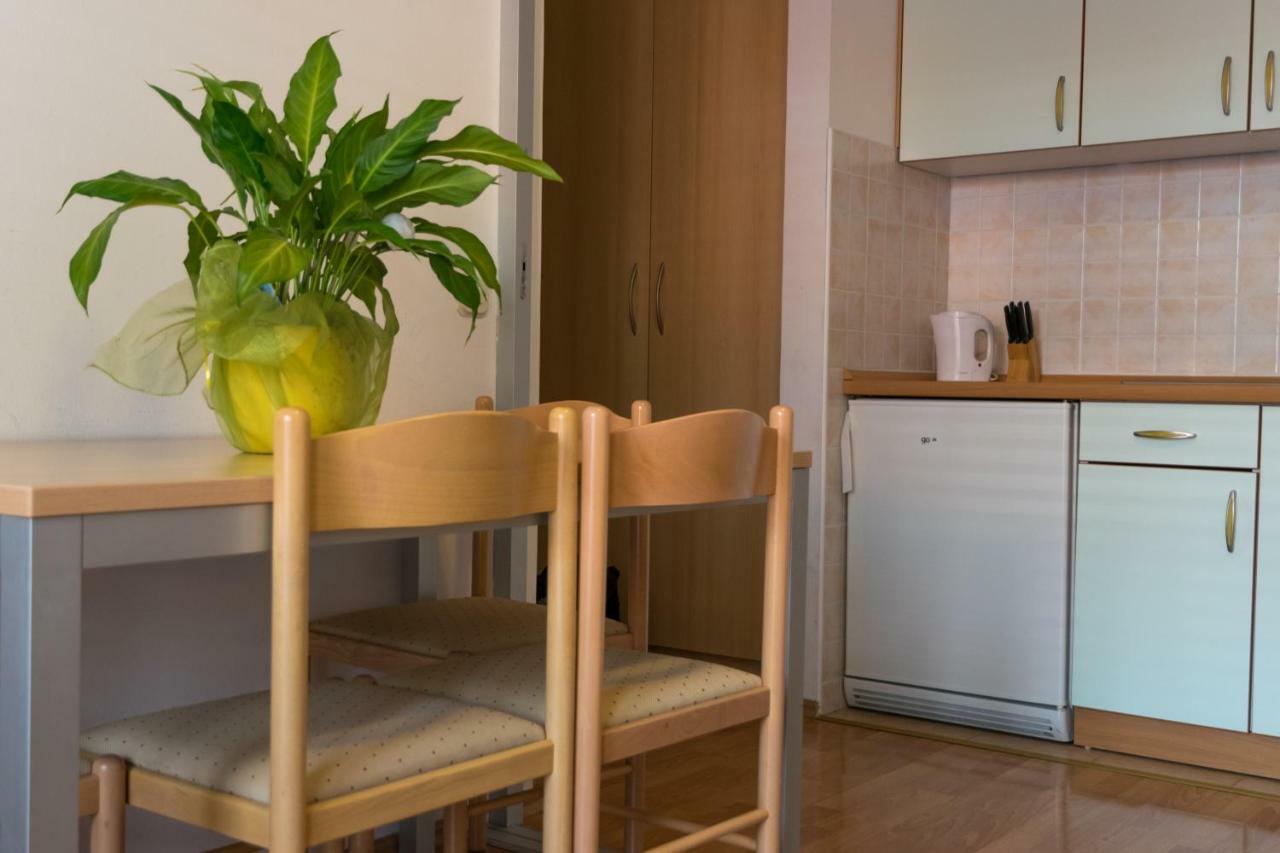 House Vera Baška Voda Esterno foto