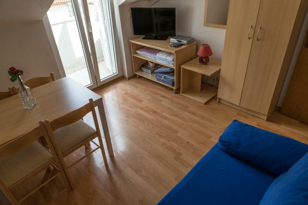 House Vera Baška Voda Esterno foto