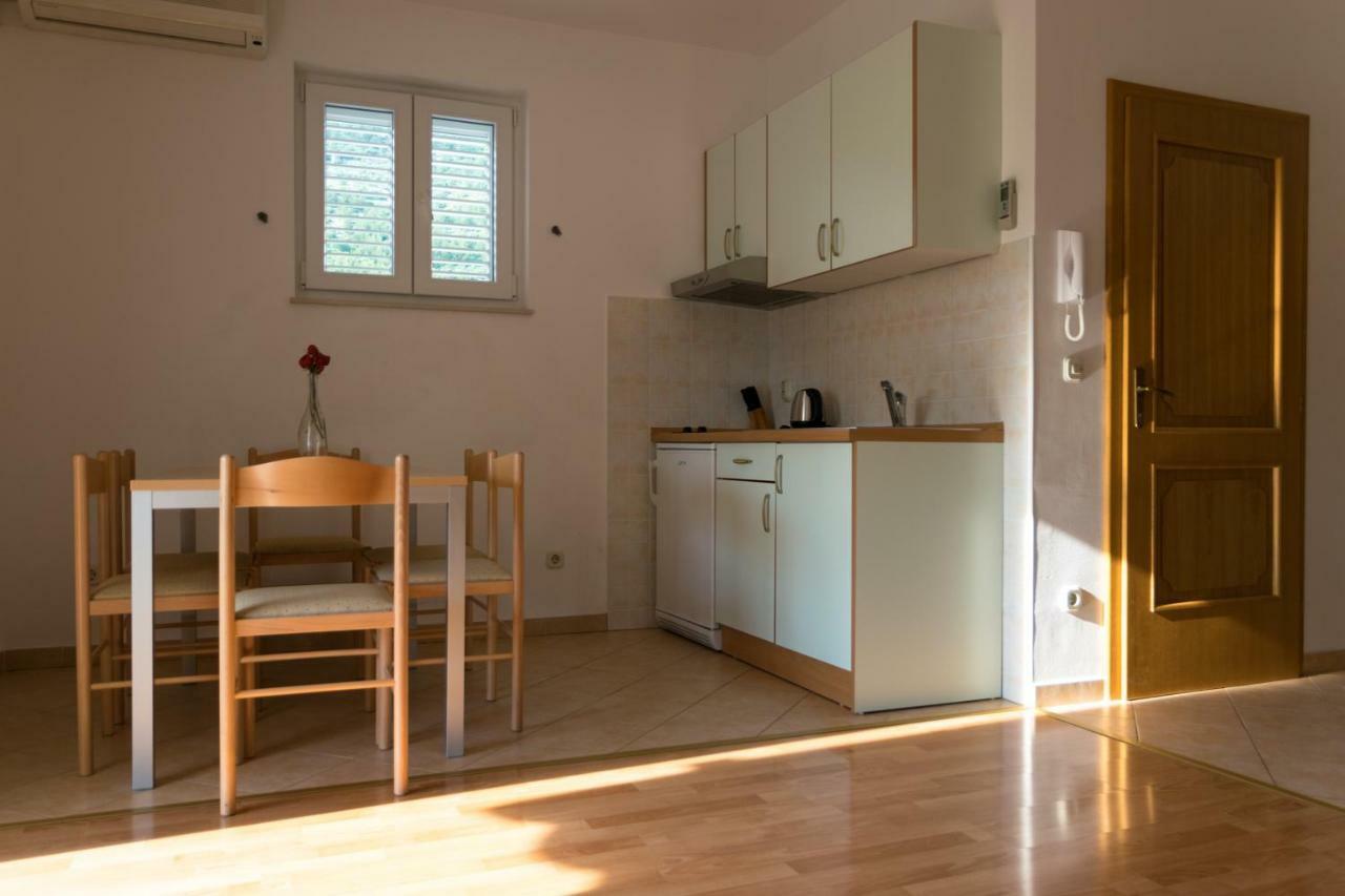 House Vera Baška Voda Esterno foto
