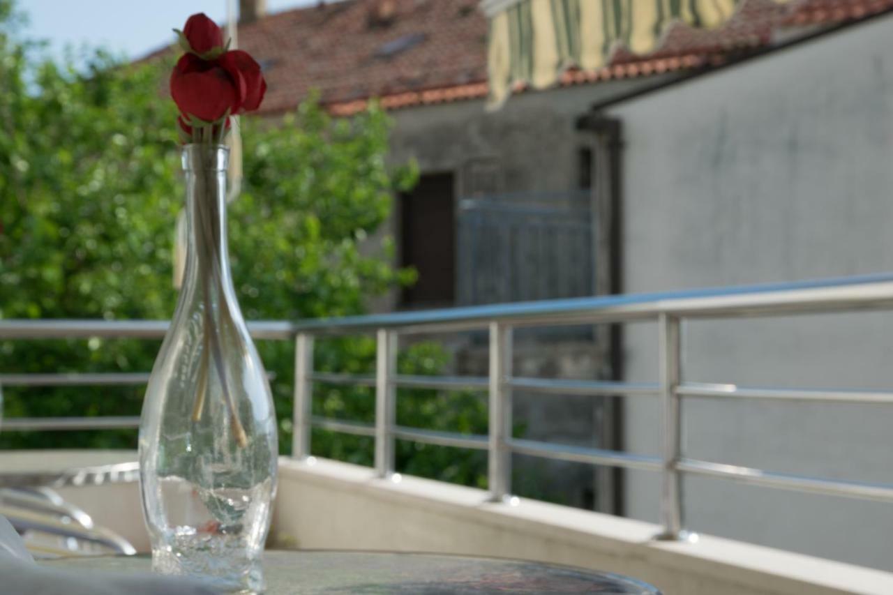 House Vera Baška Voda Esterno foto